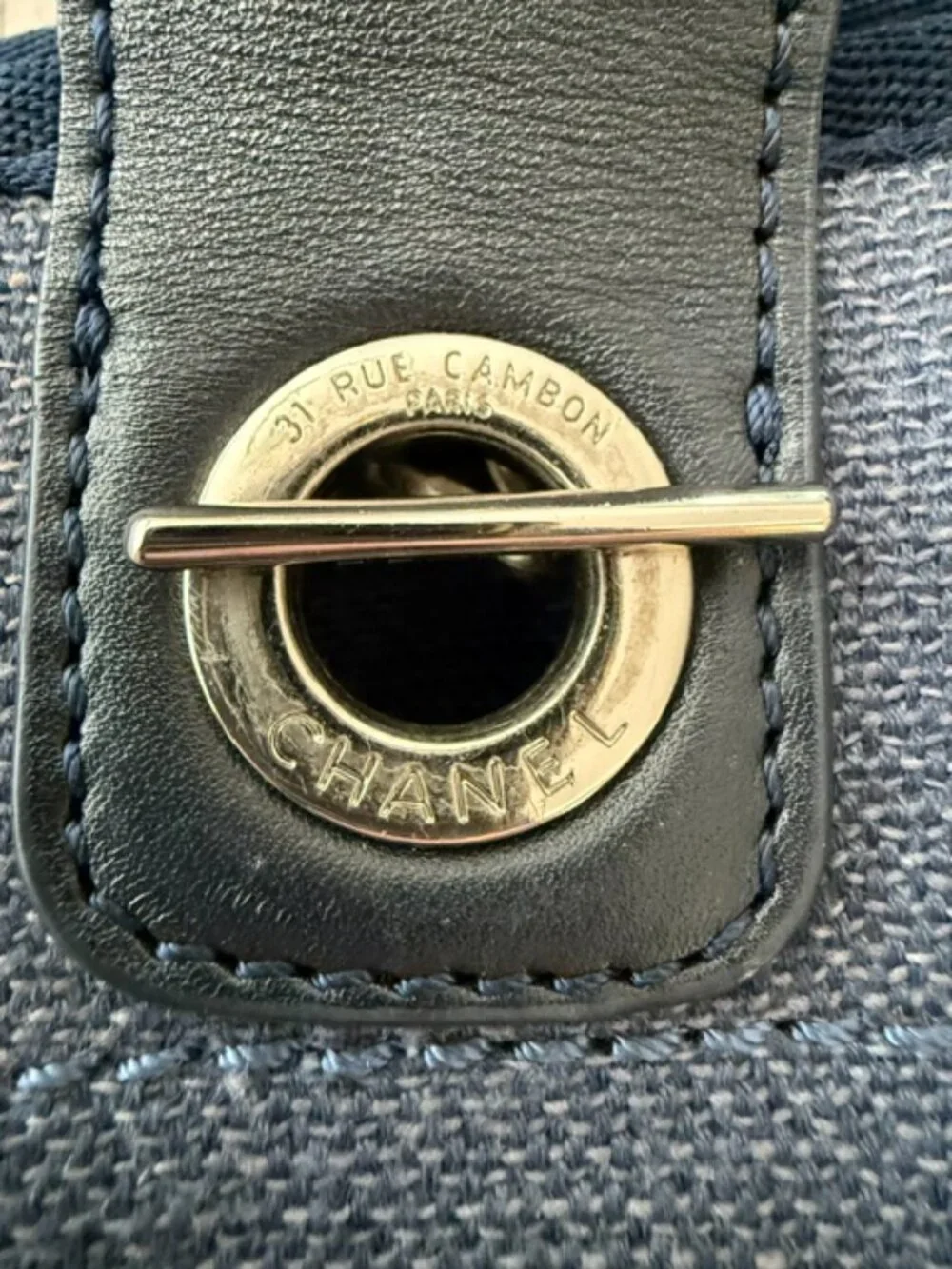 Chanel Medium Raffia Deauville Tote Used & Professionally Cleaned & Scotchgarde - Picture 7 of 9